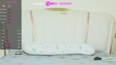 Snapshot of _zizi_ chatting on 10/10/25, 01:15 _zizi_ online show from 10/10/25, 01:15