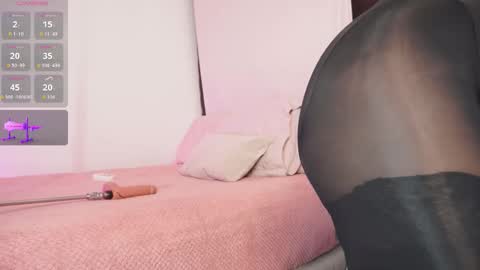 Alexandra  online show from 10/10/25, 09:52