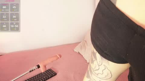 Alexandra  online show from 04/16/26, 09:32