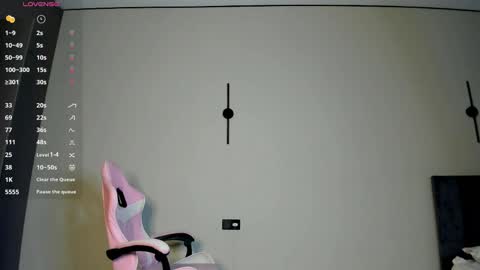 Snapshot of a_annaa chatting on 04/13/26, 11:05 Anny online show from 04/13/26, 11:05