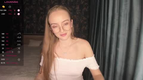 Adelina online show from 03/06/25, 04:07