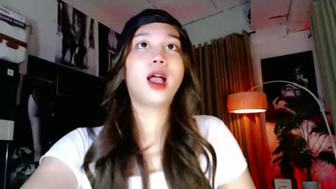 Snapshot of a_r_i_a_n_n_a chatting on 09/27/25, 07:46 Lovely Yana online show from 09/27/25, 07:46