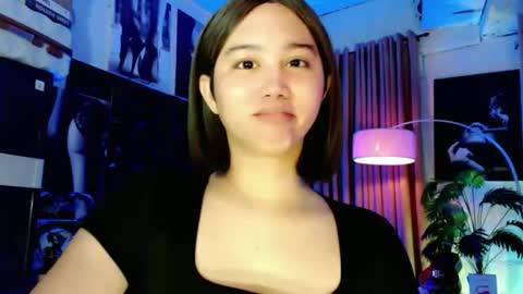 Snapshot of a_r_i_a_n_n_a chatting on 10/15/25, 07:30 Lovely Yana online show from 10/15/25, 07:30