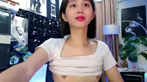 Snapshot of a_r_i_a_n_n_a chatting on 01/11/26, 08:52 Lovely Yana online show from 01/11/26, 08:52