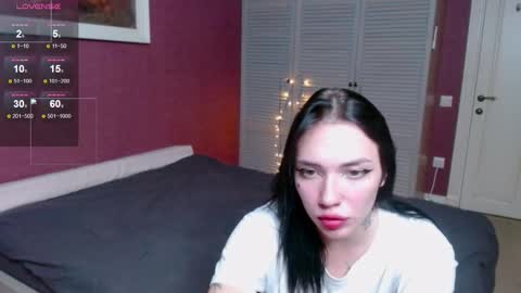 Snapshot of a_s_m_ chatting on 10/29/25, 08:32 Kris Michael online show from 10/29/25, 08:32