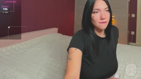 Snapshot of a_s_m_ chatting on 10/30/25, 08:20 Kris Michael online show from 10/30/25, 08:20