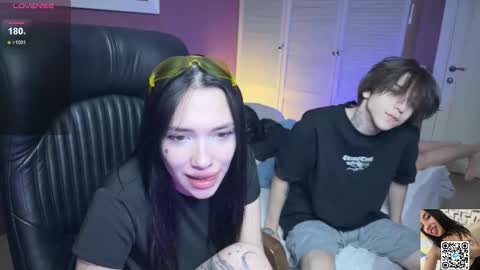 Snapshot of a_s_m_ chatting on 11/27/25, 07:05 Kris Michael online show from 11/27/25, 07:05