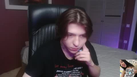 Snapshot of a_s_m_ chatting on 12/15/25, 04:44 Kris Michael online show from 12/15/25, 04:44