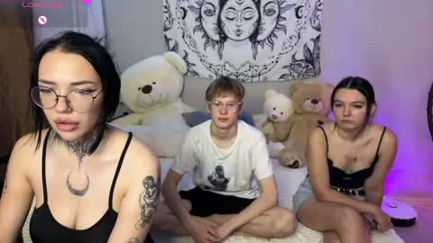 Kris Michael online show from 07/27/26, 06:26