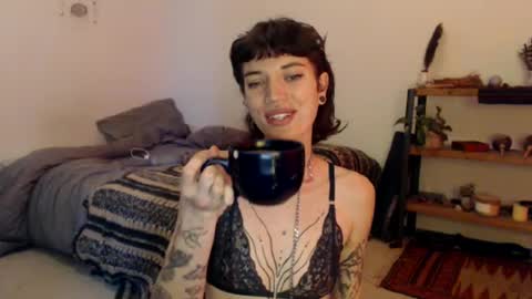 ally online show from 03/01/25, 07:04