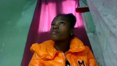 Snapshot of aadienne chatting on 06/22/26, 05:48 aadienne online show from 06/22/26, 05:48