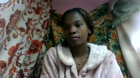 Snapshot of aadienne chatting on 07/09/26, 06:28 aadienne online show from 07/09/26, 06:28