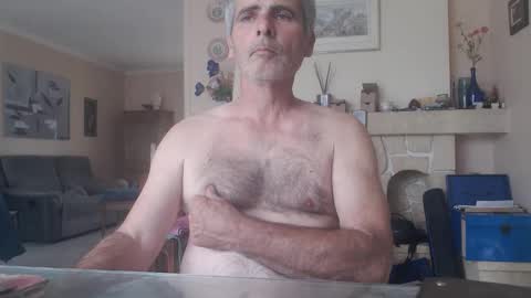 Aalex1717 online show from 06/05/26, 04:56