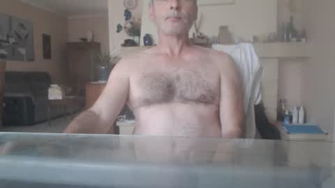 Snapshot of aalex1717 chatting on 07/17/26, 05:03 Aalex1717 online show from 07/17/26, 05:03