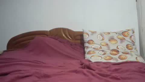 Snapshot of aalissaaxoliver chatting on 12/09/24, 12:01 AalissaaXOliver online show from 12/09/24, 12:01