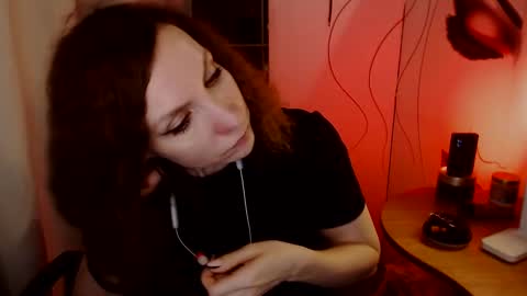 Snapshot of aamazingjoi chatting on 01/30/25, 04:45 Katie online show from 01/30/25, 04:45