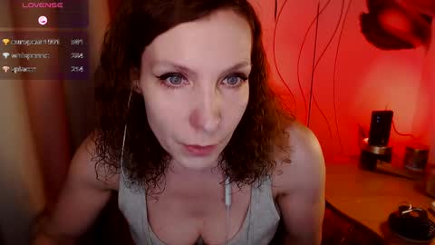 Snapshot of aamazingjoi chatting on 02/01/25, 02:37 Katie online show from 02/01/25, 02:37