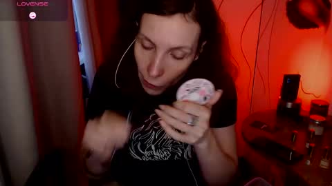 Snapshot of aamazingjoi chatting on 02/06/25, 06:18 Katie online show from 02/06/25, 06:18