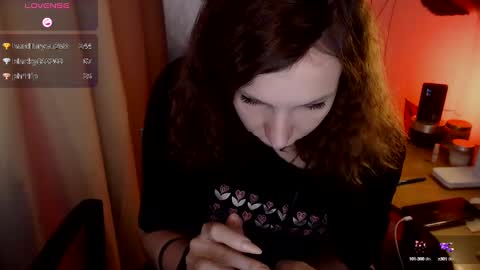 Snapshot of aamazingjoi chatting on 02/11/25, 11:21 Katie online show from 02/11/25, 11:21