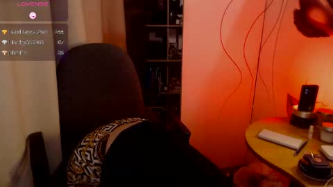 Snapshot of aamazingjoi chatting on 02/11/25, 03:51 Katie online show from 02/11/25, 03:51