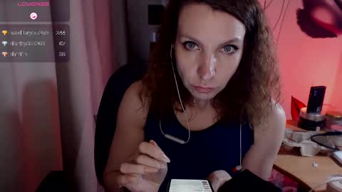 Snapshot of aamazingjoi chatting on 02/12/25, 01:16 Katie online show from 02/12/25, 01:16