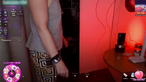 Snapshot of aamazingjoi chatting on 02/16/25, 04:42 Katie online show from 02/16/25, 04:42