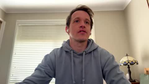 Snapshot of aanal341330 chatting on 09/19/25, 10:10 Kris online show from 09/19/25, 10:10