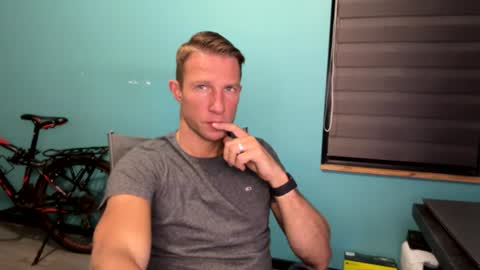 aann69 online show from 06/17/26, 08:43