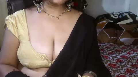 Snapshot of aaradhya_sexy_88 chatting on 12/22/24, 11:33 aaradhya_sexy_88 online show from 12/22/24, 11:33