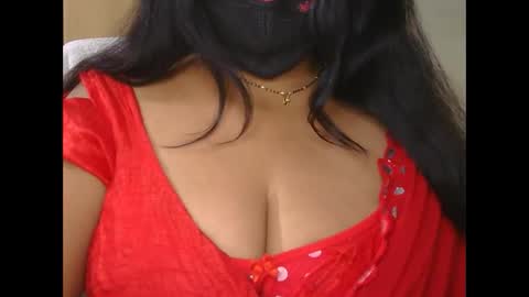Snapshot of aaradhya_sexy_88 chatting on 11/12/25, 10:48 aaradhya_sexy_88 online show from 11/12/25, 10:48