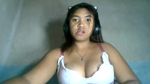 Snapshot of aariciah chatting on 06/22/26, 12:35 aariciah online show from 06/22/26, 12:35
