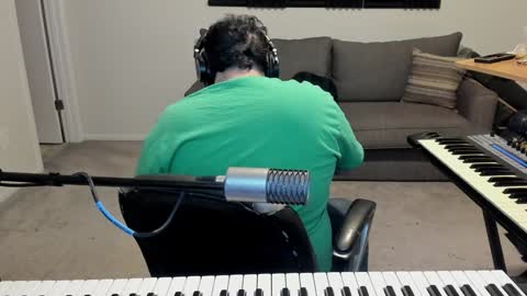 Snapshot of aaroleplayer chatting on 12/25/24, 01:31 Aaron online show from 12/25/24, 01:31