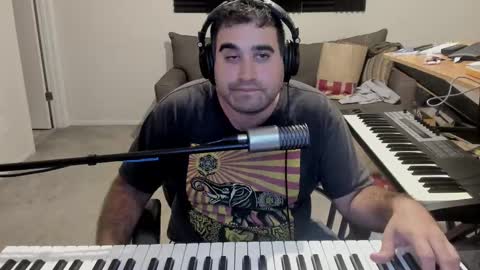 Snapshot of aaroleplayer chatting on 09/21/25, 03:19 Aaron online show from 09/21/25, 03:19