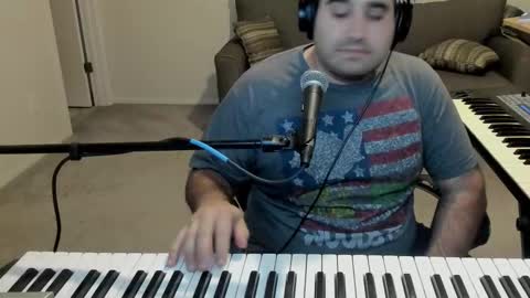 Snapshot of aaroleplayer chatting on 11/27/25, 01:29 Aaron online show from 11/27/25, 01:29