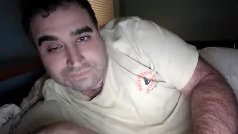 Snapshot of aaroleplayer chatting on 12/17/25, 01:44 Aaron online show from 12/17/25, 01:44