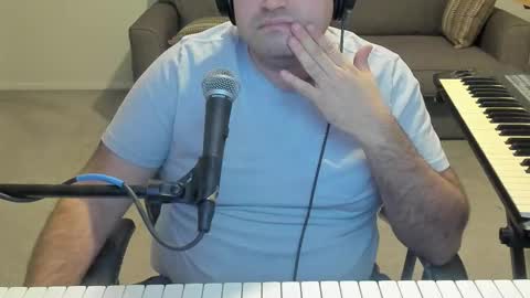 Aaron online show from 02/07/26, 12:25