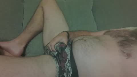 Snapshot of aaron082 chatting on 10/10/25, 11:09 aaron082 online show from 10/10/25, 11:09