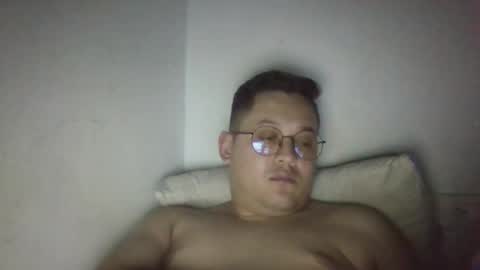 Snapshot of aaron1026a chatting on 12/10/24, 03:52 Liamaten online show from 12/10/24, 03:52