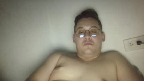 Snapshot of aaron1026a chatting on 12/11/24, 03:45 Liamaten online show from 12/11/24, 03:45