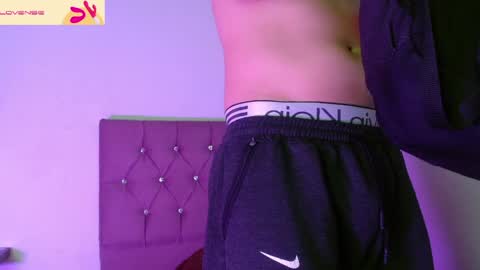 Aaron y Antonella online show from 04/09/26, 08:47