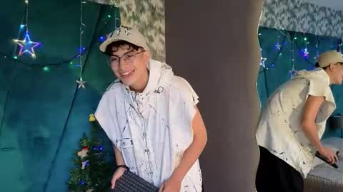 Aaron Ezequiel online show from 12/05/25, 08:38