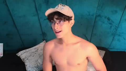Aaron Ezequiel online show from 05/06/26, 02:00