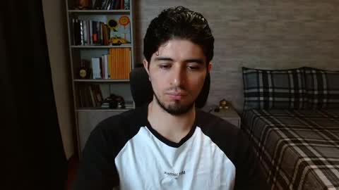 Aaron online show from 05/30/26, 06:05