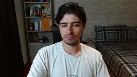 Aaron online show from 07/08/26, 06:45
