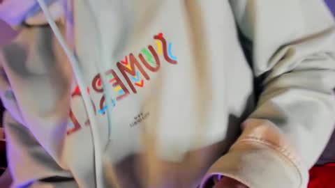 AARON  online show from 10/17/25, 08:22