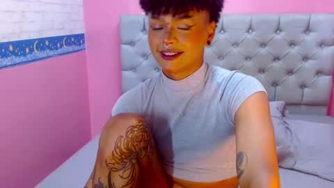 Snapshot of aaronbakers chatting on 12/10/24, 02:48 im NiallDun online show from 12/10/24, 02:48