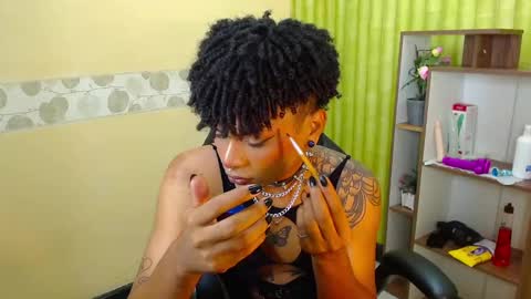 Snapshot of aaronbakers chatting on 01/18/25, 06:45 im NiallDun online show from 01/18/25, 06:45