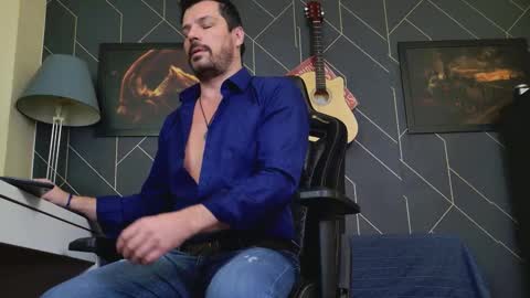 Aaron online show from 01/12/26, 02:55