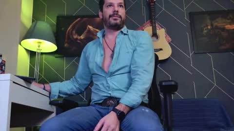 Aaron online show from 01/16/26, 09:41