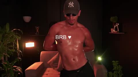 AARON  online show from 11/18/25, 08:08